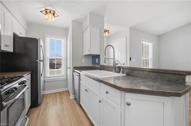 1737 Sword Dancer DR, Virginia Beach, VA 23454