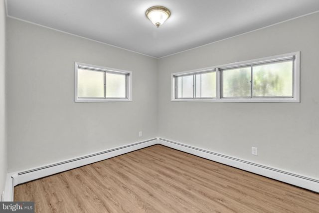 17 KENSINGTON LN, Newark, DE 19713