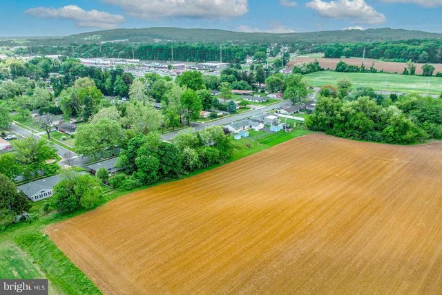 17 KENSINGTON LN, Newark, DE 19713