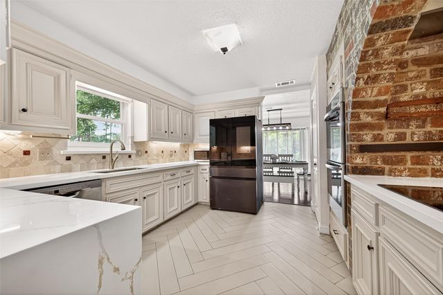 12302 S Moorcreek Drive, Houston, TX 77070