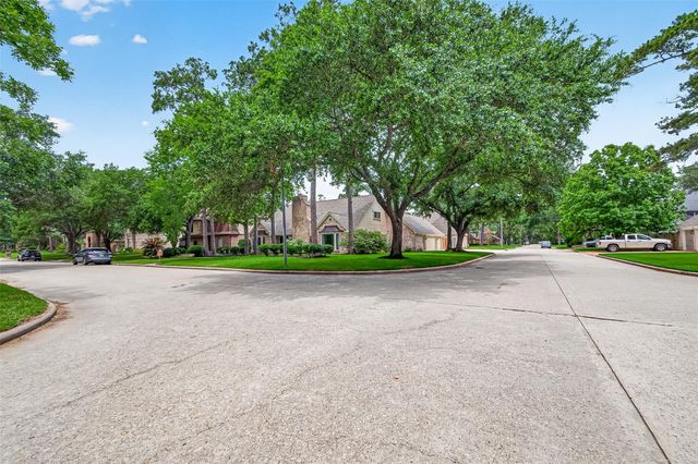 12302 S Moorcreek Drive, Houston, TX 77070