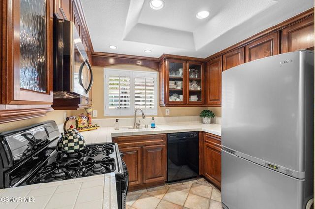1282 Ramona Drive, Newbury Park, CA 91320