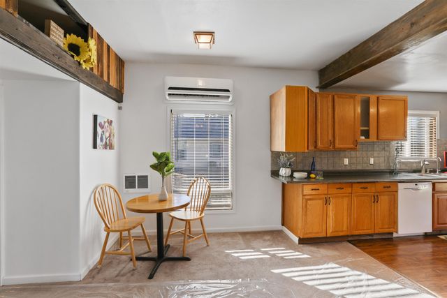 3718 W Hoffman Ave, Spokane, WA 99205