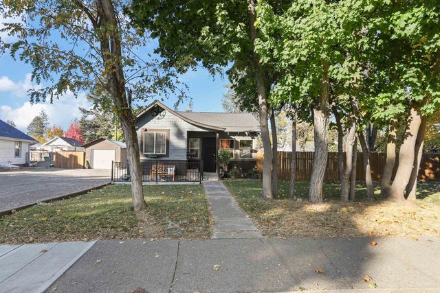 3718 W Hoffman Ave, Spokane, WA 99205