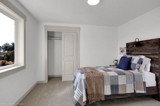 3669 Luchu Street 111, Medford, OR 97504