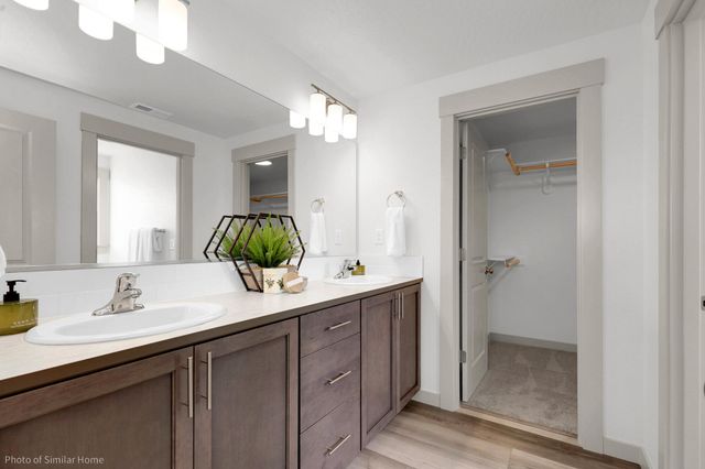 3669 Luchu Street 111, Medford, OR 97504