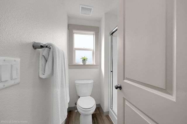 3669 Luchu Street 111, Medford, OR 97504