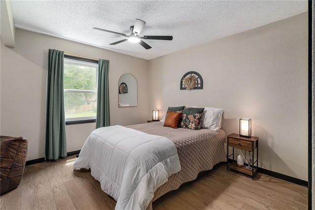 1904 W 3rd Street, Lawrence, KS 66044