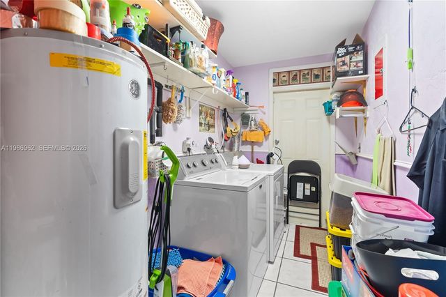 720 NW 4th St, Hallandale Beach, FL 33009