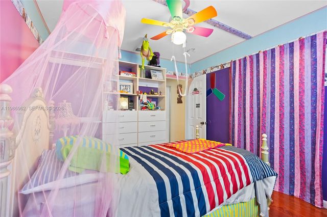 720 NW 4th St, Hallandale Beach, FL 33009