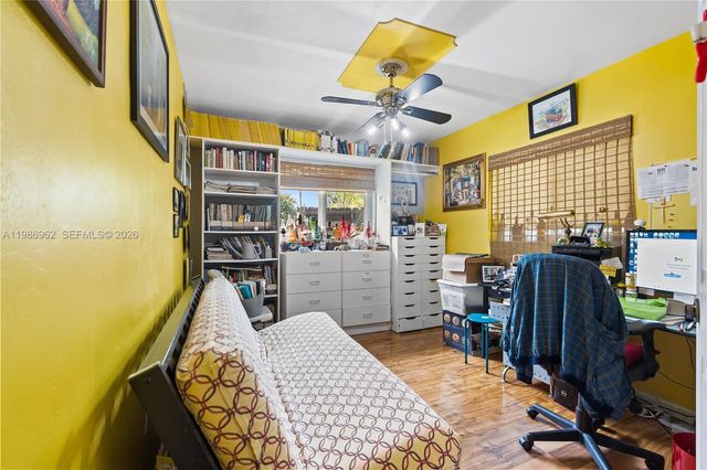 720 NW 4th St, Hallandale Beach, FL 33009