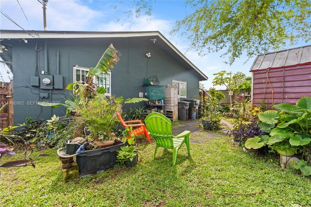 720 NW 4th St, Hallandale Beach, FL 33009