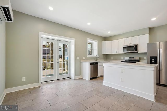 37 MICHIGAN AVE NE, Washington, DC 20002