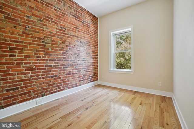 37 MICHIGAN AVE NE, Washington, DC 20002