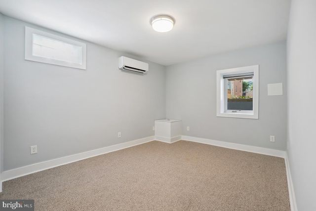 37 MICHIGAN AVE NE, Washington, DC 20002