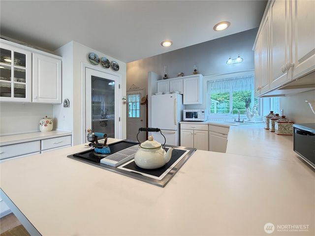 38 M Cascade Drive, Hat Island, WA 98206