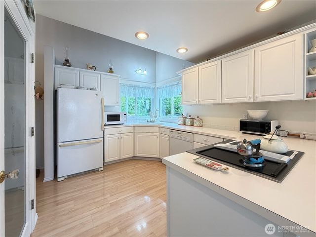 38 M Cascade Drive, Hat Island, WA 98206