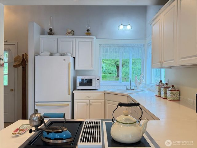 38 M Cascade Drive, Hat Island, WA 98206