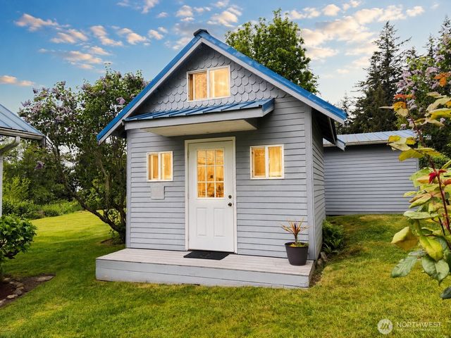 38 M Cascade Drive, Hat Island, WA 98206