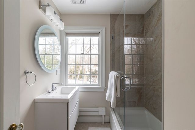 64 Varick Rd, Newton, MA 02468