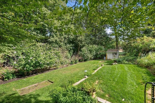 64 Varick Rd, Newton, MA 02468