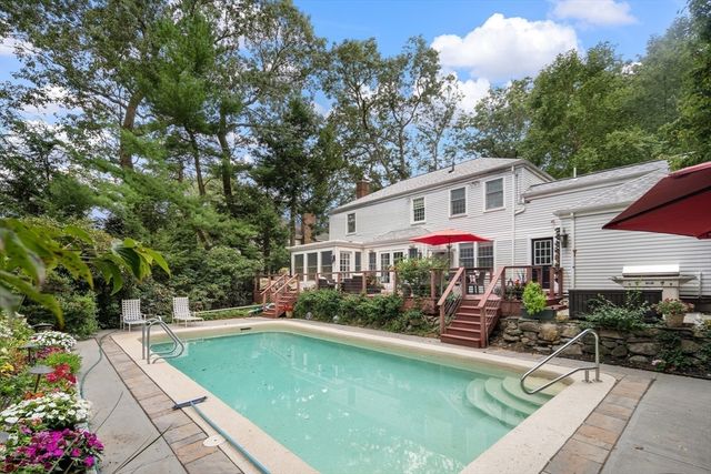 64 Varick Rd, Newton, MA 02468