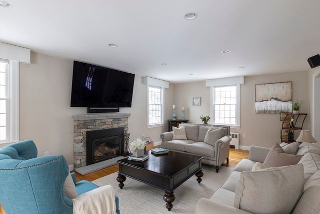 64 Varick Rd, Newton, MA 02468