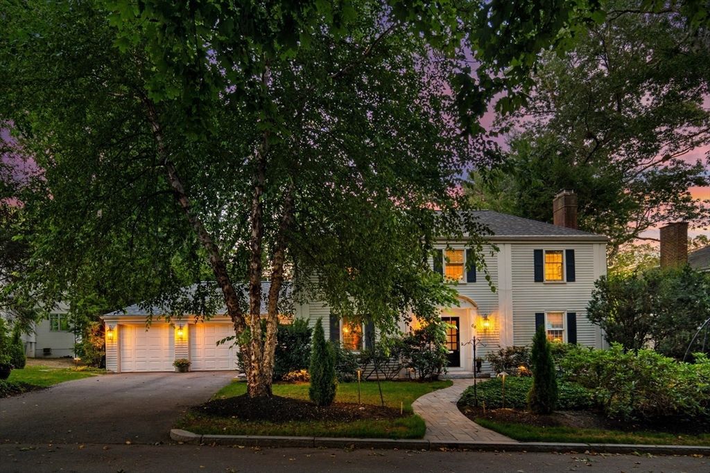 64 Varick Rd, Newton, MA 02468