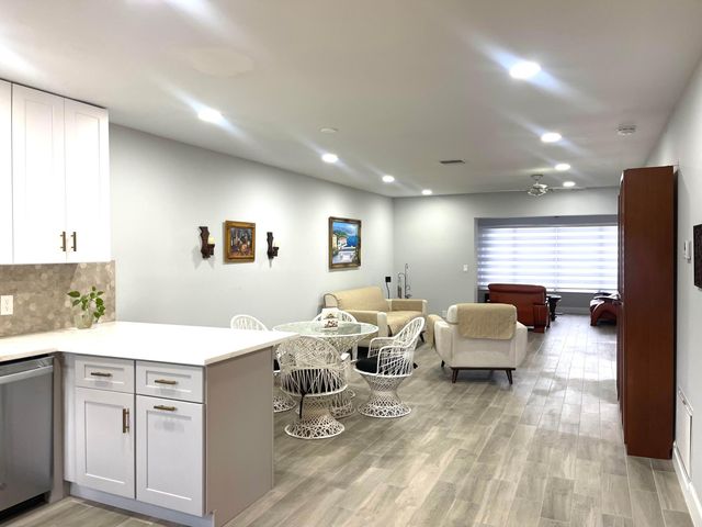 2638 Gately Drive E 67, West Palm Beach, FL 33415