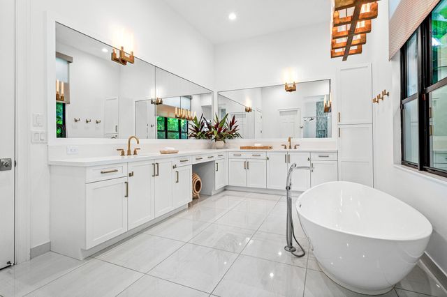 9594 Vescovato Way, Boca Raton, FL 33496