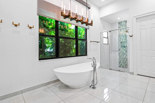 9594 Vescovato Way, Boca Raton, FL 33496