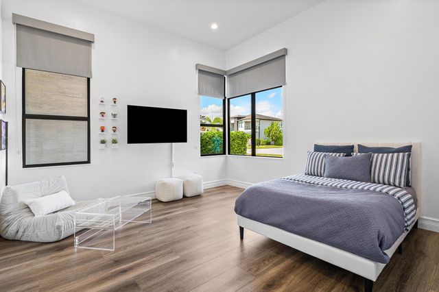 9594 Vescovato Way, Boca Raton, FL 33496