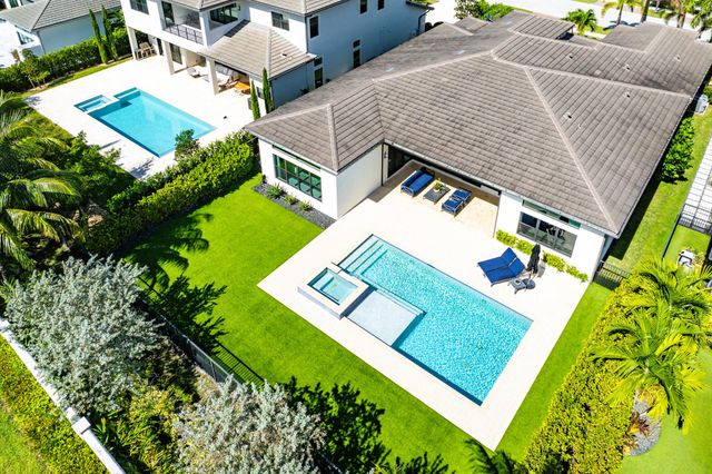 9594 Vescovato Way, Boca Raton, FL 33496