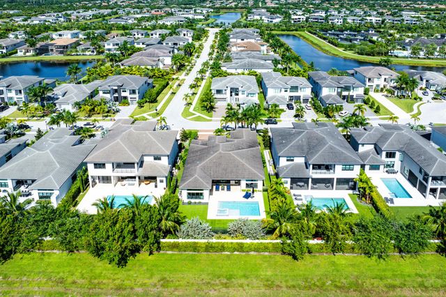 9594 Vescovato Way, Boca Raton, FL 33496