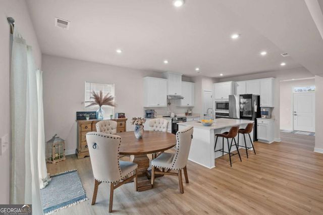 157 Asbury Circle, Calhoun, GA 30701