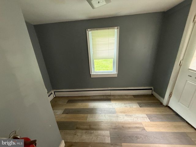 122 PRINCETON AVE, Gloucester City, NJ 08030