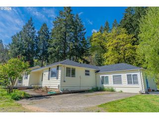 35271 MCKENZIE VIEW Dr, Springfield, OR 97478