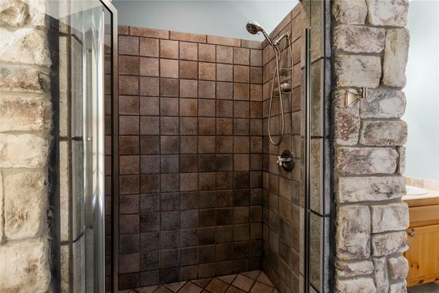 5459 Woodland Shores Drive, Log Cabin, TX 75148