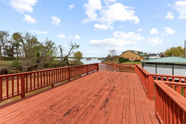 5459 Woodland Shores Drive, Log Cabin, TX 75148