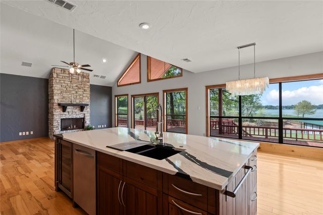 5459 Woodland Shores Drive, Log Cabin, TX 75148