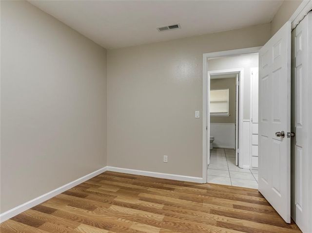 912 Meadowgreen Drive, Midwest City, OK 73110