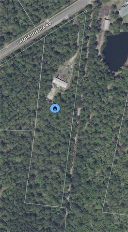 5062 Lampadoshia Road, Waverly, GA 31565