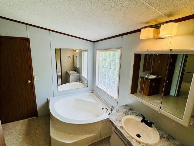 5062 Lampadoshia Road, Waverly, GA 31565