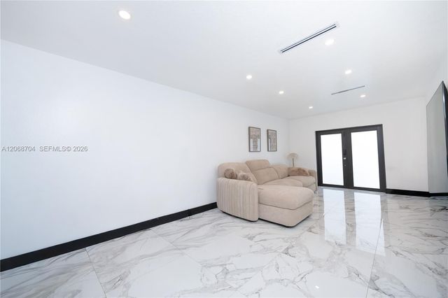 2920 SW 69th Avenue, Miami, FL 33155