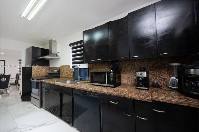 2920 SW 69th Avenue, Miami, FL 33155