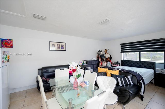 2920 SW 69th Avenue, Miami, FL 33155