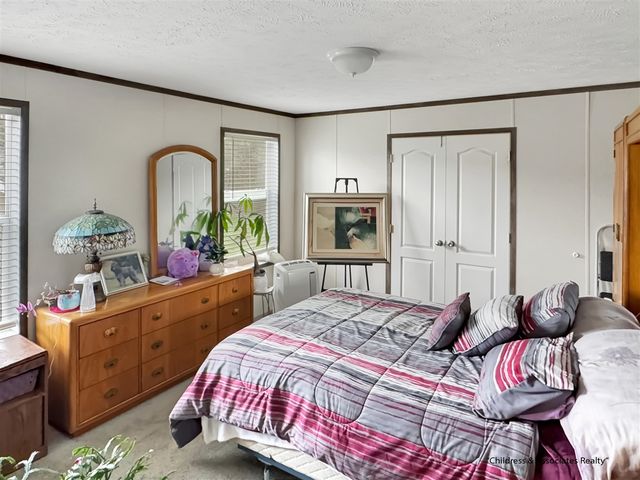 7342 Old Hickory Drive, Belmont, MI 49306