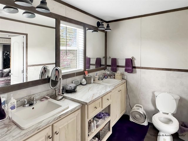 7342 Old Hickory Drive, Belmont, MI 49306