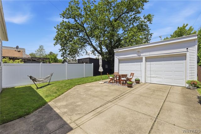 382 Mckinley Avenue, Tonawanda, NY 14217