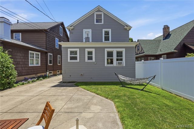 382 Mckinley Avenue, Tonawanda, NY 14217